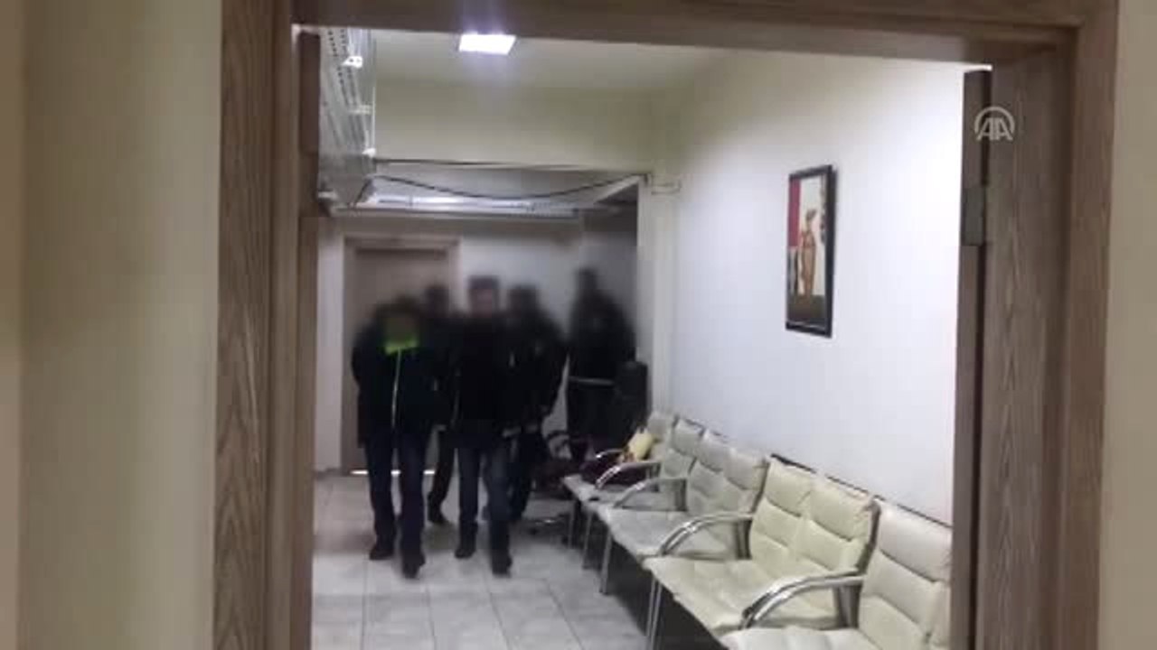 Müşteri Gibi Davranan Polisten Fuhuş Operasyonu