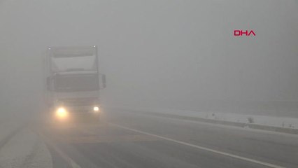 Bolu Dağı'nda Kar ve Sis Ulaşımı Zorlaştırdı