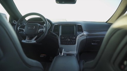 Jeep Grand Cherokee Trackhawk Drag Race Design Preview