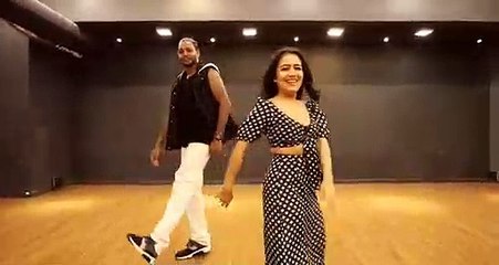 AANKH MAREY NEHA KAKKAR dances to her own song Melvin Louis