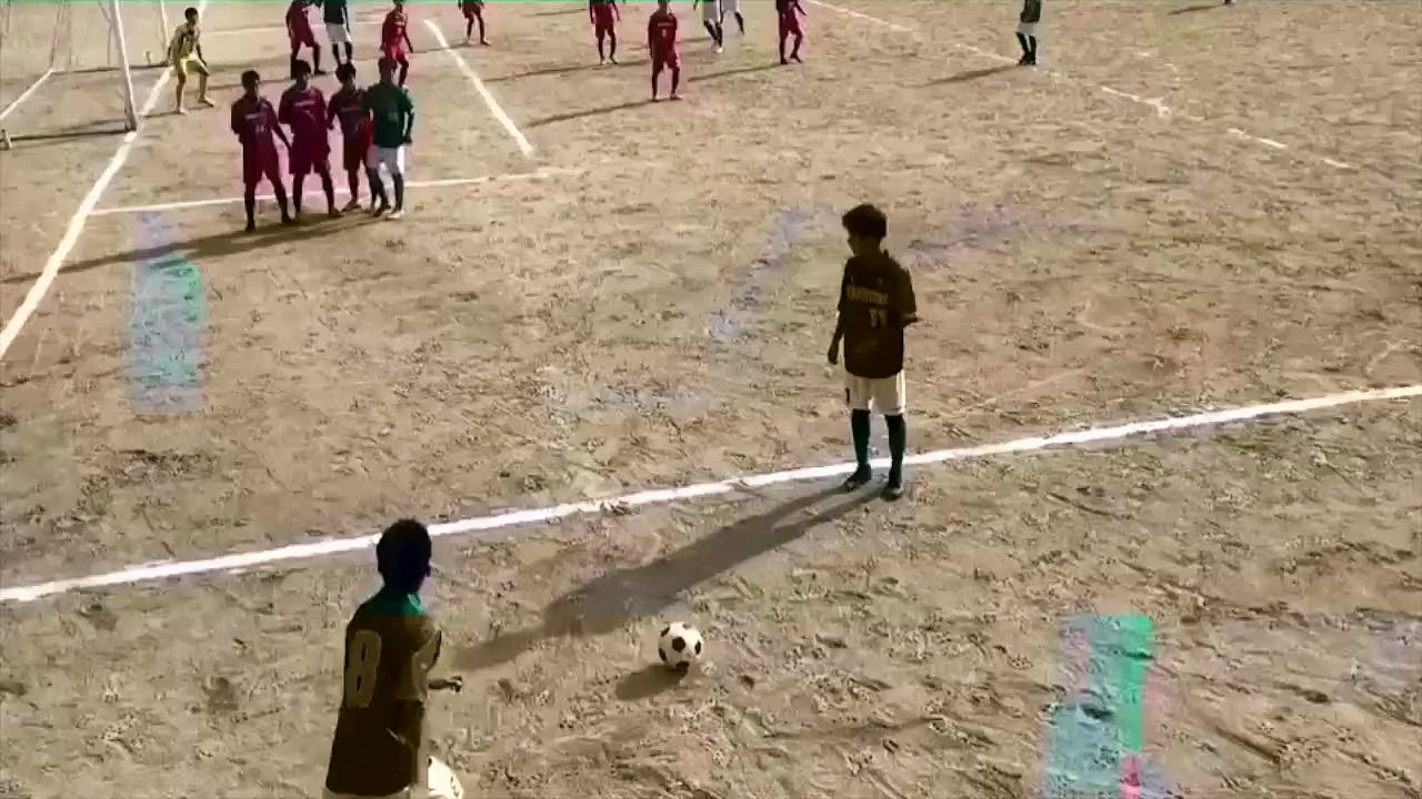 ¡La Magia del Fútbol! Así Recrean unos Niños el Gol de Kroos ante Suecia en el Mundial