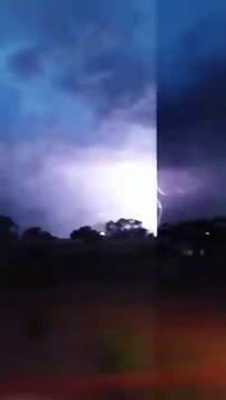 Un rayon de lumière verte apparaît dans le ciel en Australie ! Mysterieux