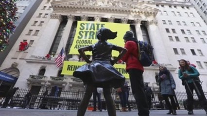 La "Niña sin miedo" de Nueva York tiene un nuevo hogar