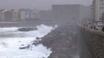 Alerta en toda la costa vasca por viento y fuerte oleaje