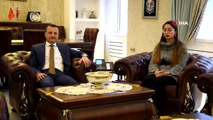 Vali Taşbilek 'Ben Tok Yatıyorsam Herkes Tok Yatsın' Projesinin Sahibi Öğrenciyi Makamında Ağırladı
