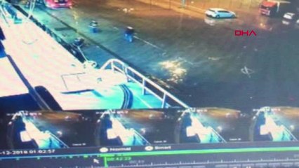 Bartın Otomobil Denize Düşme Anı Kameraya Yansıdı