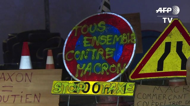 Concesiones de Macron no convencen a los chalecos amarillos