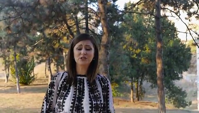 Raluca Mateescu - Cate flori sunt pe pamant [oficial video]