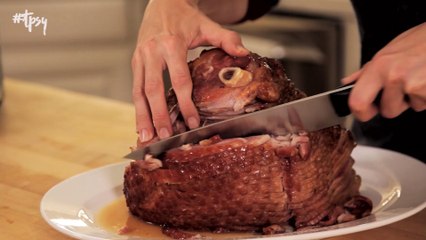 Here's How to Make a Holiday Ham in a Slow Cooker
