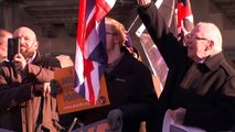 'Bye bye EU': Pro-Brexit protesters sing outside parliament