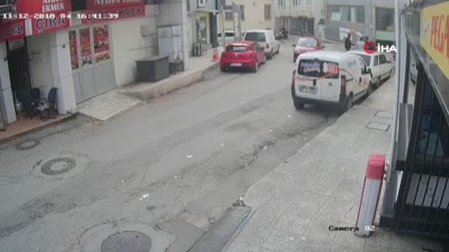 Ortalık Savaş Alanına Döndü...2 Kişinin Yaralandığı Silahlı ve Sopalı Kavga Kamerada