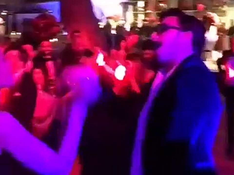 Salman Khan turns background dancer at Ambani party