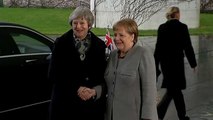 Theresa May busca 'concesiones' de la UE ante el Brexit