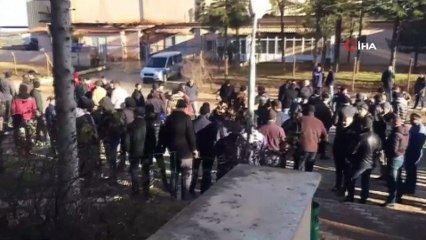 3 aydır maaş alamadıklarını iddia eden işçiler iş bıraktı