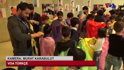 Türk ve Suriyeli Çocuklar Birlikte Müzede Vakit Geçiriyor