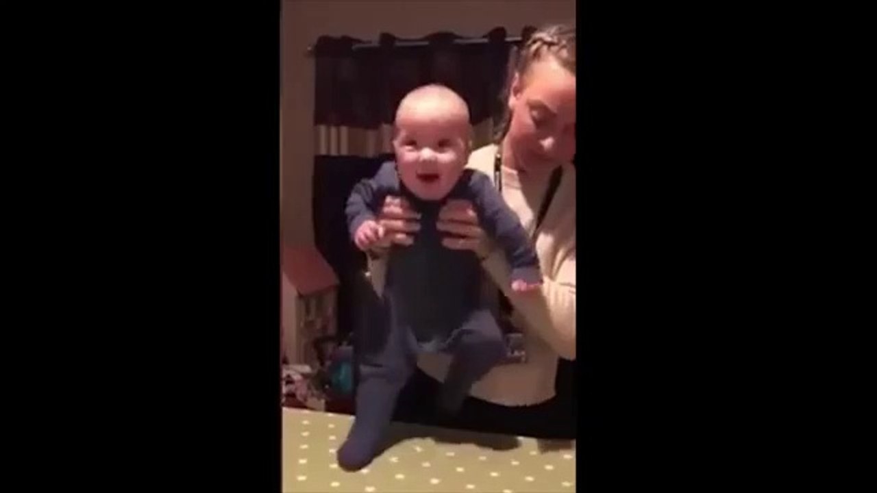 Ce bébé fait le buzz avec sa danse irlandaise ! Tellement mignon