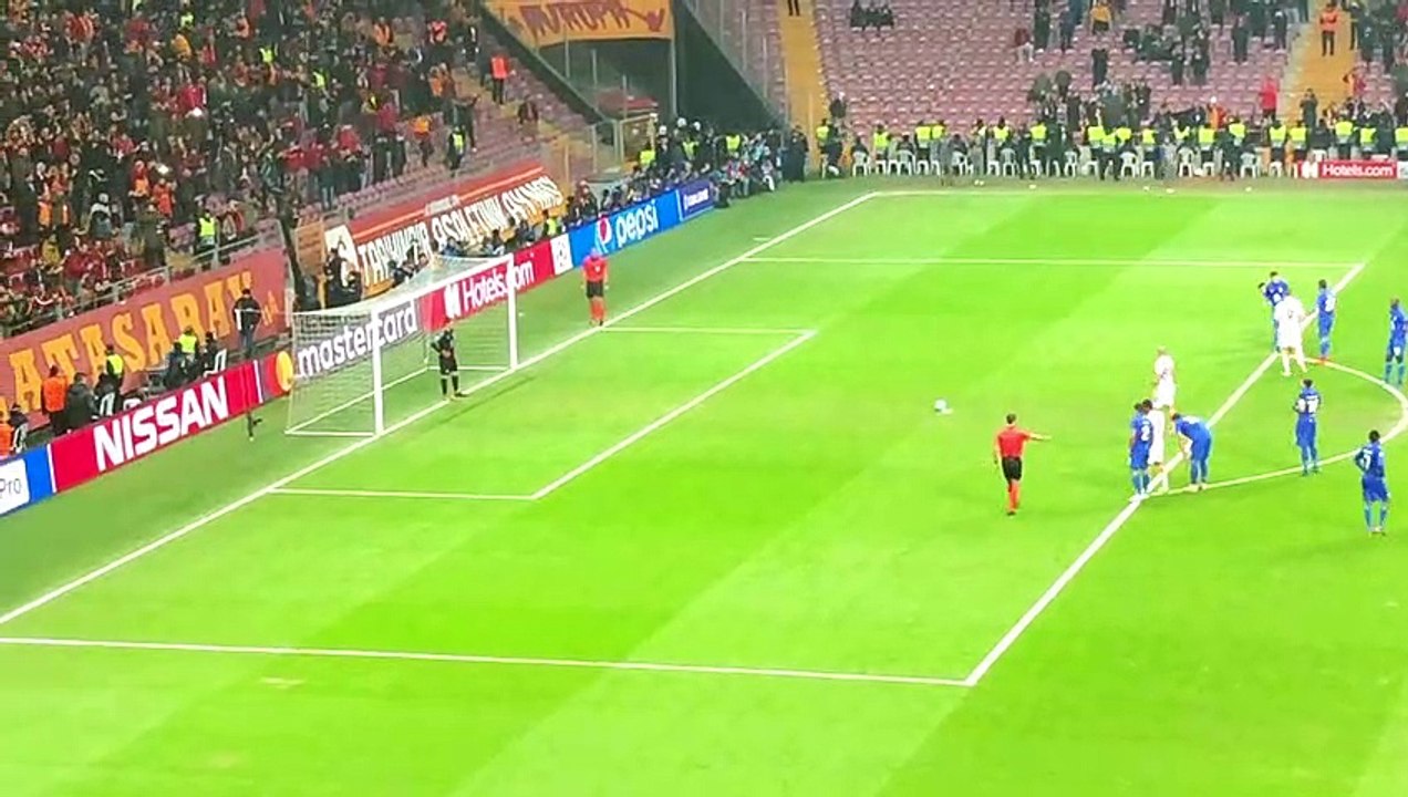 UEFA CL  : Le penalty de Feghouli vu des tribunes