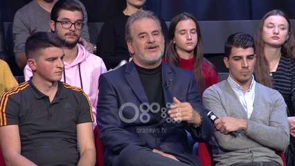 Ora News - Këshilla e Zhejit për studentët: Mos u ndani, duhet të koordinoheni