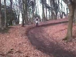 125rm nico petit saut et virage a gauche en monté