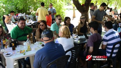 Com amigos e familiares, agentes penitenciários realizam confraternização de natal