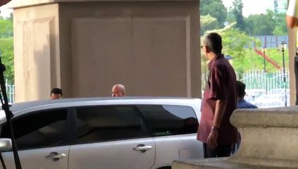 Arul Kanda arrives at KL Court Complex