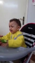 التونسي من الصغرى يعرف الي الفلوس كل شي 