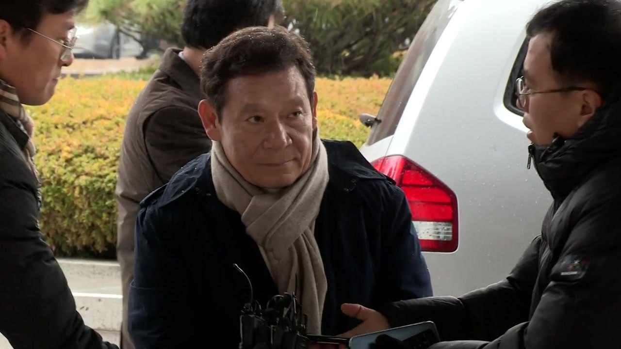 윤장현 "불공정 조사" 항의...검찰 조서 날인 거부 / YTN