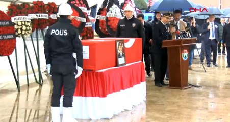 Şehit Emniyet Müdürü İçin Düzenlenen Törende, Vali'nin Anlattığı Detay Herkesi Duygulandırdı