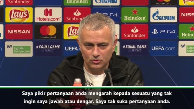 'Saya Tak Suka Pertanyaan Anda!' - Mourinho