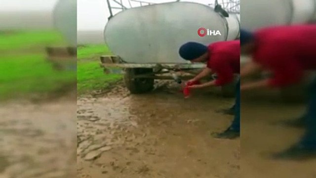 İşitme engelli gencin bayrak sevdası duygulandırdı