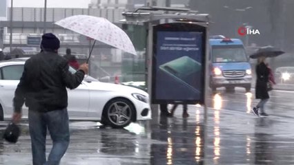 İstanbul'da Kar Yağışı Başladı. Kar Yağışı Beylikdüzü'nde Etkili Oluyor.