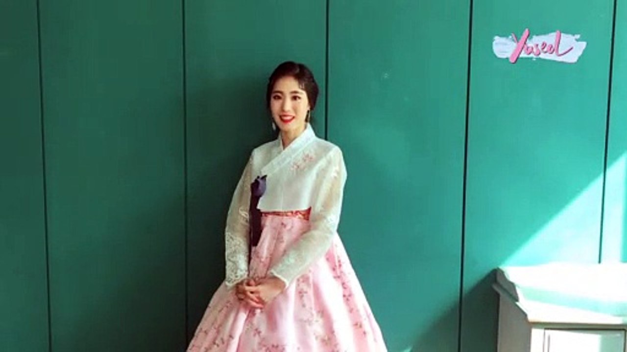 [V LIVE] [YUSEOL] 180215 유설이 전하는 2018 설 인사