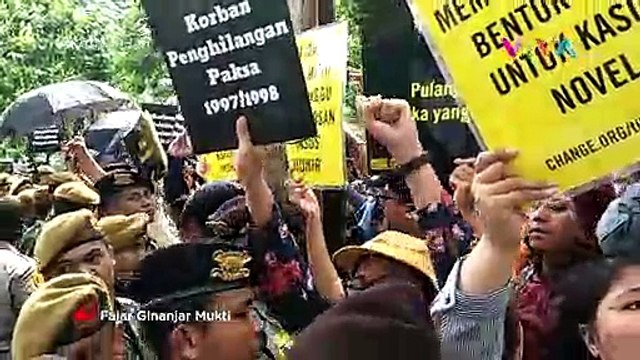 Wapres Jusuf Kalla Diteriaki Rezim Pengecut!