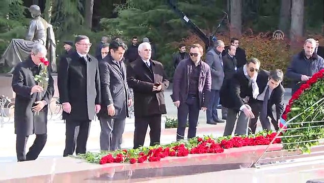 Haydar Aliyev vefatının 15. yılında anılıyor - BAKÜ