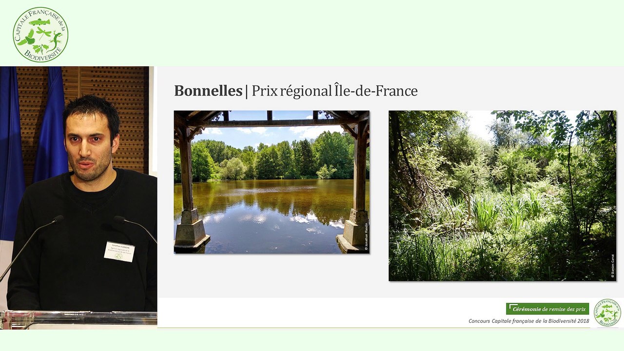 2 - Remise du trophée à la ville de Bonnelles