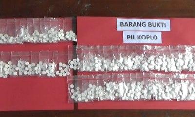 Kerap Sasar Pelajar, Pengedar Pil Koplo di Surabaya Dicokok Polisi