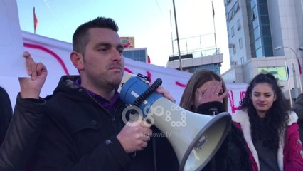 Ora News - Protesta e studentëve Shkoder: 1 provim kushton sa nji veshk, zemër