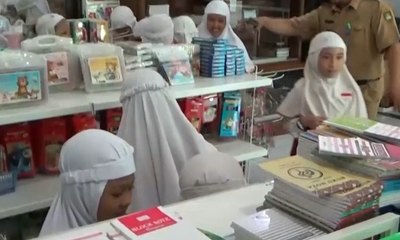 Melatih Kejujuran dan Mengatur Uang, Siswa SD Muhammadiyah 1 Solo Gunakan E-Money