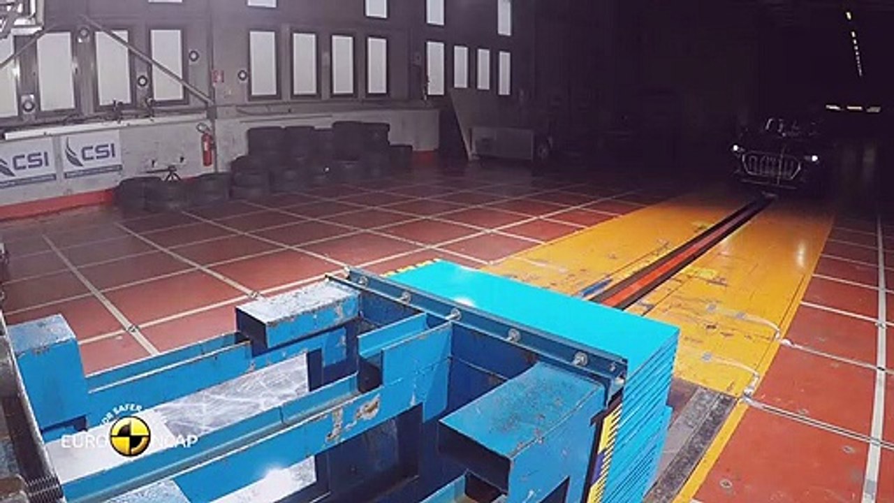 L'Audi Q3 obtient cinq étoiles aux crashtests Euro NCAP Vidéo