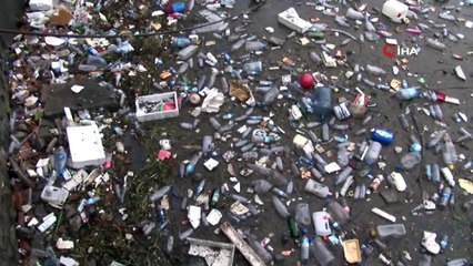 Derelerin Getirdiği Çöpler Limana Doldu