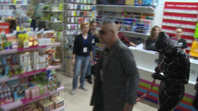 Vocalista do Rammstein, Till Lindemann, para Moscou para lançar livro