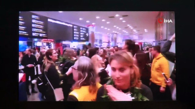 Dünya Şampiyonu VakıfBank, basınla buluştu