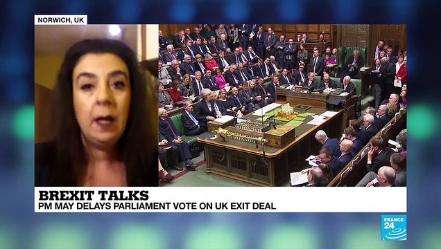 Brexit talks: PM delays parliament vote on UK exit deal