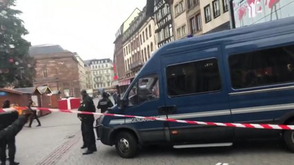 佛 "스트라스부르 총격 관련 5명 체포"...용의자 도주 / YTN