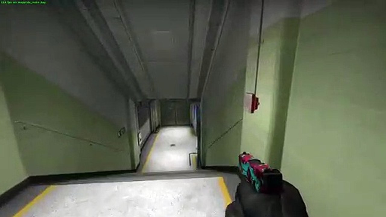 The door is open - 4k glock clutch.mp4
