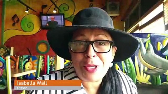 Autos antiguos se apoderan de las calles de Michigan