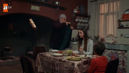 Ayrılığı küçücük kalbine sığdırmaya çalışan Yiğit... - Sen Anlat Karadeniz 34.Bölüm