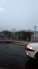 Parte da Cobertura do Novo Terminal Oeste é arrancada com o vento