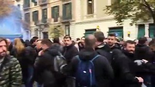 Los Mossos se movilizan para conseguir una subida salarial: han cortado la Gran Vía de Barcelona