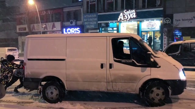 Doğu'da kar yağışı etkisini artırdı - ERZURUM